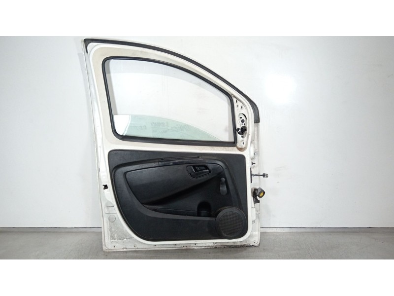 Recambio de puerta delantera izquierda para peugeot bipper (aa_) 1.4 hdi referencia OEM IAM 1637832480  