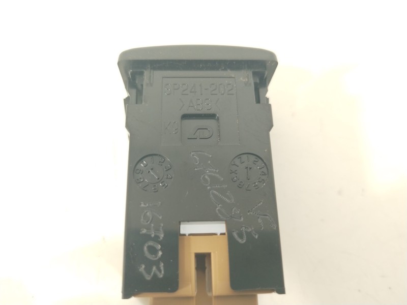 Recambio de interruptor para suzuki jimny todo terreno, cerrada (a6g) 1.5 allgrip referencia OEM IAM 3785081P10000  