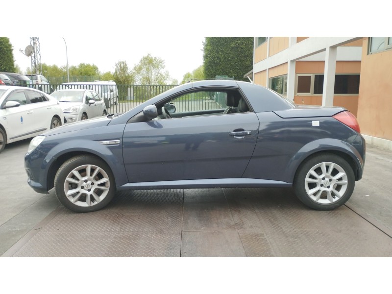 opel tigra twintop (x04) del año 2006