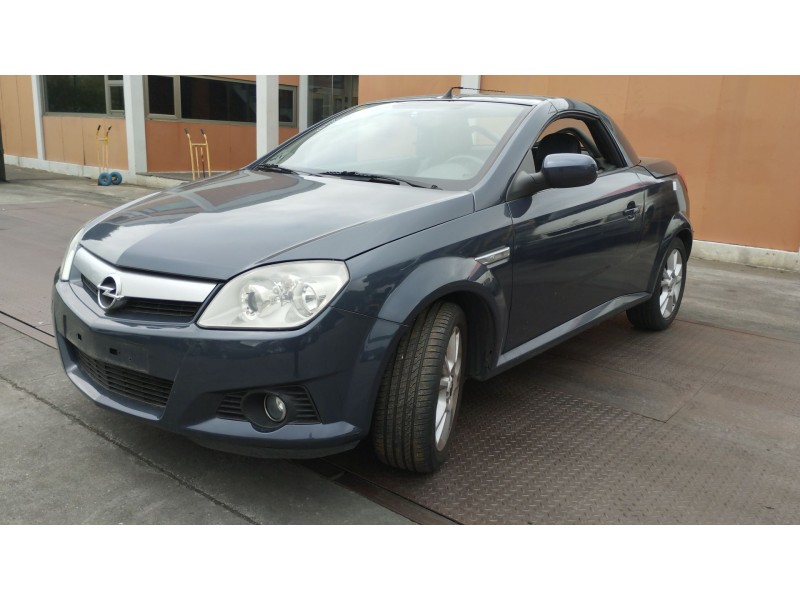 opel tigra twintop (x04) del año 2006