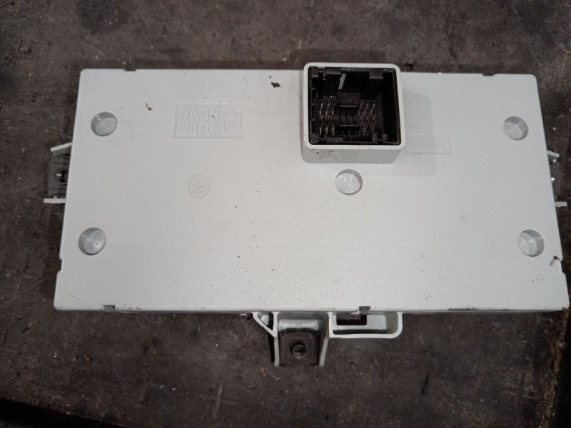 Recambio de modulo electronico para fiat bravo ii (198_) 1.6 d multijet (198axh1b) referencia OEM IAM 51898161 503440810300 