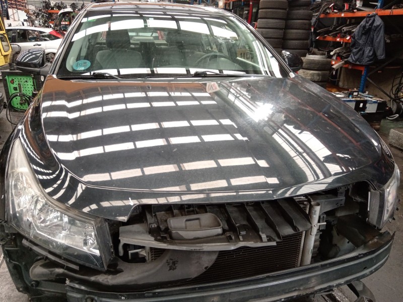 Recambio de capot para chevrolet cruze (j300) 1.6 referencia OEM IAM 94537888  