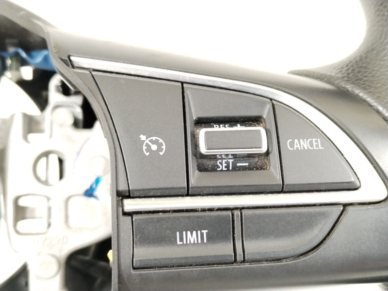 Recambio de volante para suzuki jimny todo terreno, cerrada (a6g) 1.5 allgrip referencia OEM IAM 4811078R60HLF  