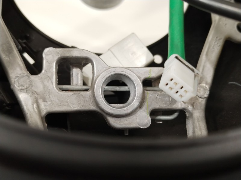 Recambio de volante para suzuki jimny todo terreno, cerrada (a6g) 1.5 allgrip referencia OEM IAM 4811078R60HLF  