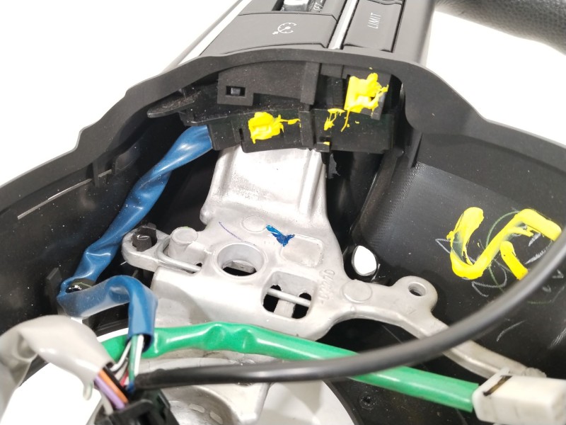 Recambio de volante para suzuki jimny todo terreno, cerrada (a6g) 1.5 allgrip referencia OEM IAM 4811078R60HLF  