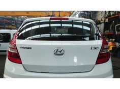 Recambio de porton trasero para hyundai i30 comfort referencia OEM IAM 737002R010  