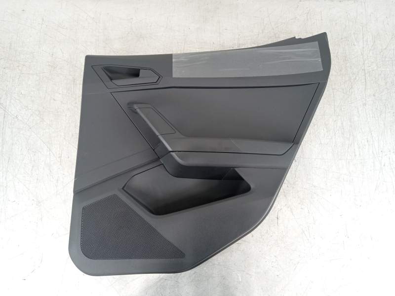 GUARNECIDO PUERTA TRASERA DERECHA 6F0867116 