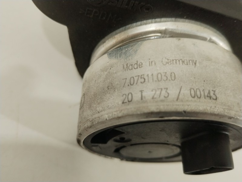 Recambio de bomba agua para audi q5 (fyb, fyg) 2.0 tdi referencia OEM IAM 05L965567A  