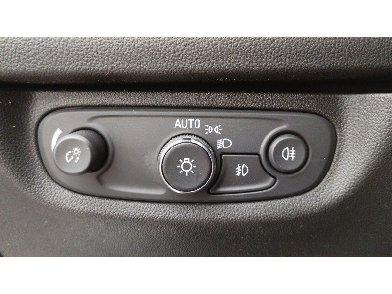 Recambio de mando luces para opel insignia b grand sport (z18) 2.0 turbo referencia OEM IAM 84215920  