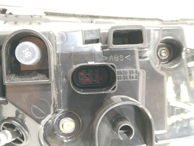 Recambio de piloto trasero derecho para cupra leon (kl1, ku1, kug) 2.0 tsi referencia OEM IAM 5FA945208D  