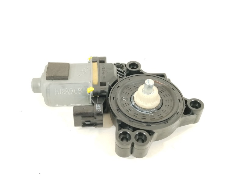 Recambio de motor elevalunas delantero izquierdo para hyundai i30 (gd) 1.4 crdi referencia OEM IAM 82450A5000  