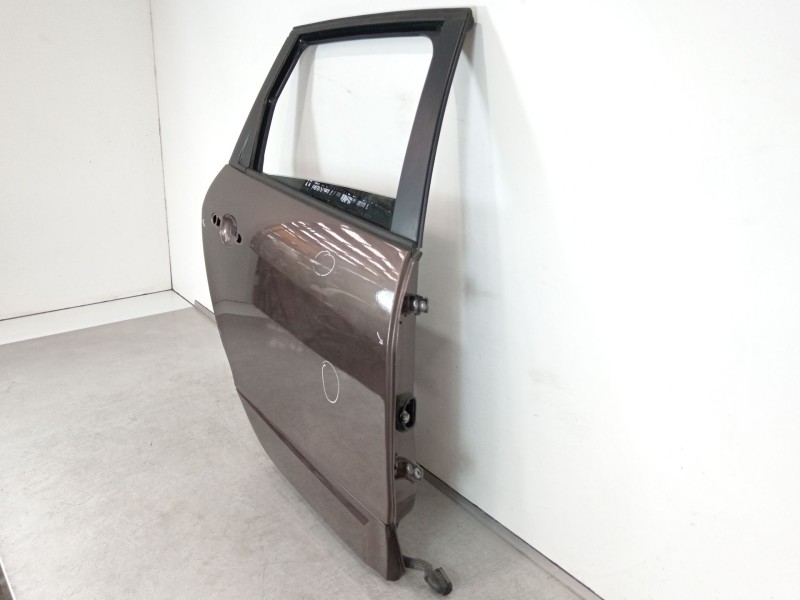 Recambio de puerta trasera derecha para renault scénic iii (jz0/1_) 1.2 tce referencia OEM IAM 821009283R  