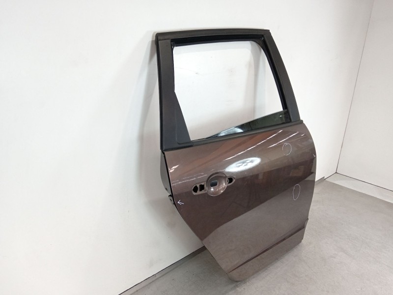 Recambio de puerta trasera derecha para renault scénic iii (jz0/1_) 1.2 tce referencia OEM IAM 821009283R  