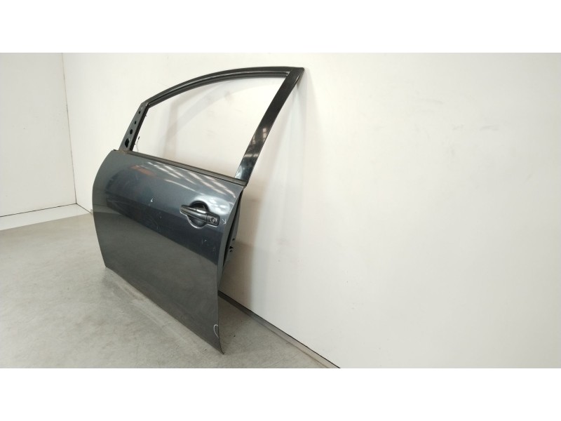 Recambio de puerta delantera izquierda para mitsubishi grandis (na_w) 2.0 di-d (na8w) referencia OEM IAM 5700A035  