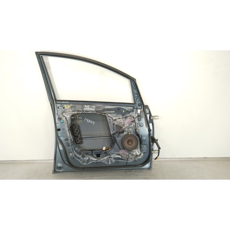 Recambio de puerta delantera izquierda para mitsubishi grandis (na_w) 2.0 di-d (na8w) referencia OEM IAM 5700A035  