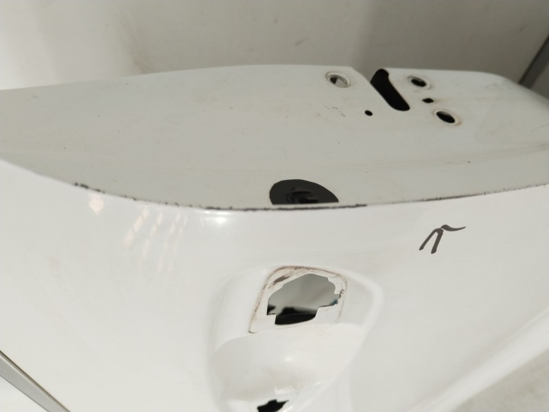 Recambio de puerta delantera izquierda para citroën c4 picasso ii 2.0 bluehdi 150 referencia OEM IAM 9801572680  