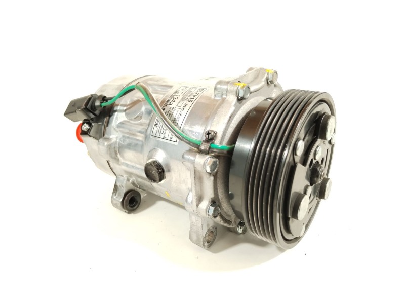 Recambio de compresor aire acondicionado para seat toledo ii (1m2) 1.6 referencia OEM IAM 1J0820803L SL7V16 1A2730850403
