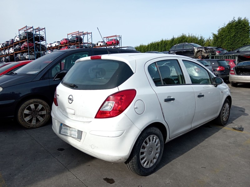 opel corsa d (s07) del año 2012