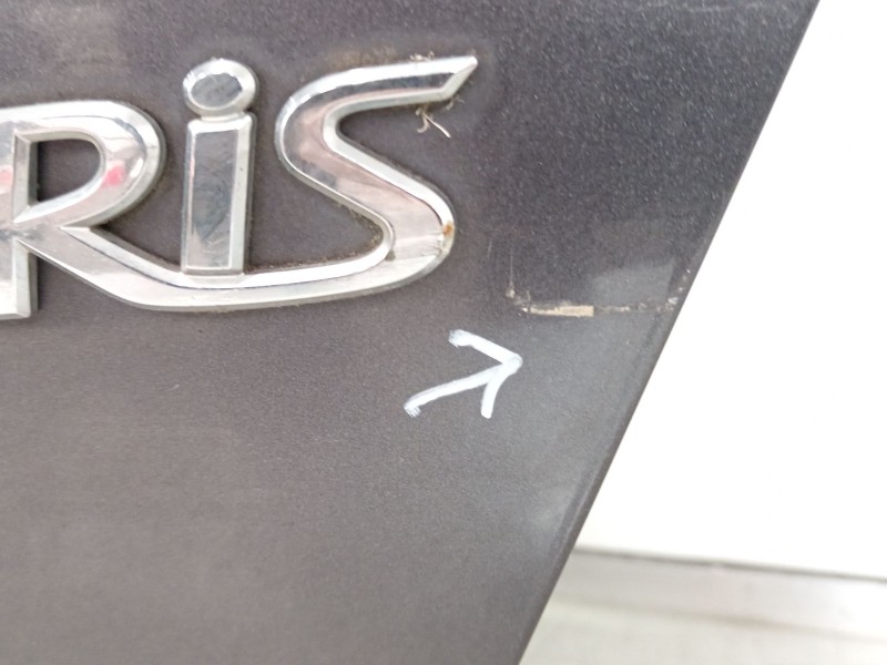 Recambio de porton trasero para toyota yaris (ksp9/scp9/nlp9) básico referencia OEM IAM 670050D030  