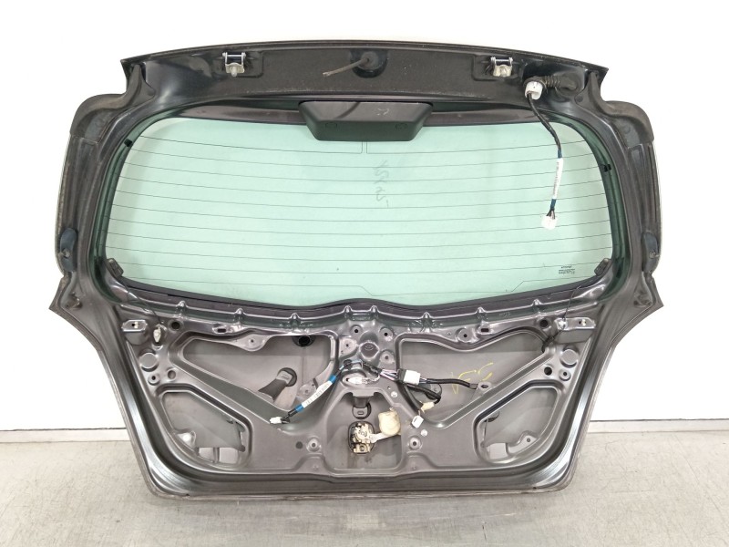 Recambio de porton trasero para toyota yaris (ksp9/scp9/nlp9) básico referencia OEM IAM 670050D030  