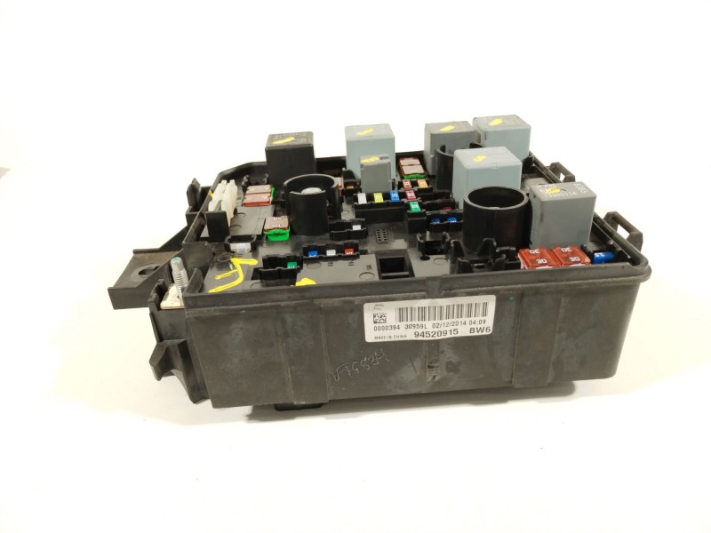 Recambio de caja reles / fusibles para opel mokka / mokka x (j13) 1.4 (_76) referencia OEM IAM 94520915  