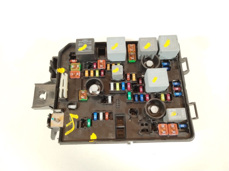 Recambio de caja reles / fusibles para opel mokka / mokka x (j13) 1.4 (_76) referencia OEM IAM 94520915  