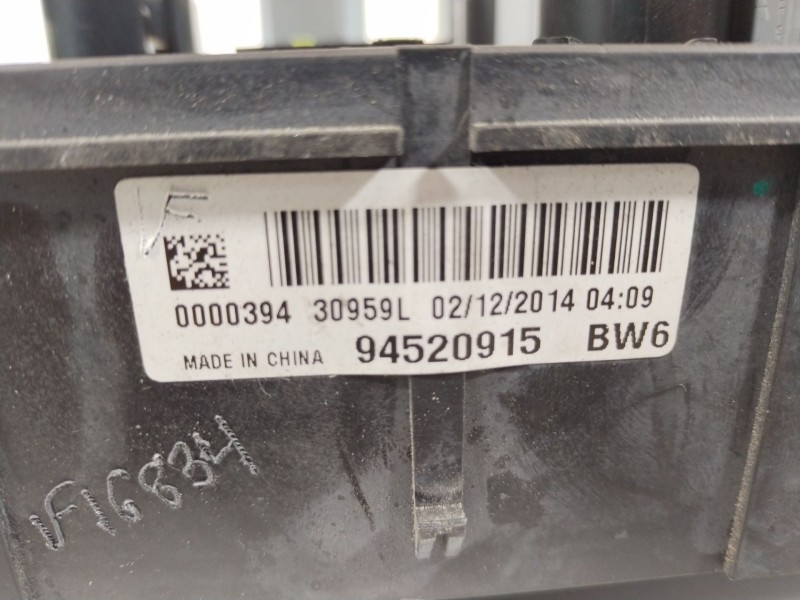 Recambio de caja reles / fusibles para opel mokka / mokka x (j13) 1.4 (_76) referencia OEM IAM 94520915  