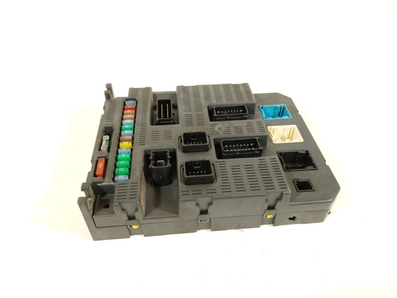 Recambio de caja reles / fusibles para citroën c4 i (lc_) 1.6 hdi referencia OEM IAM 9663798580 BSI2004P09 