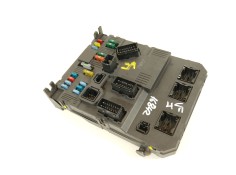 Recambio de caja reles / fusibles para citroën xsara picasso (n68) 1.6 hdi referencia OEM IAM 9657999780 S118085220F BSIE0200