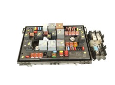 Recambio de caja reles / fusibles para opel astra j (p10) 1.7 cdti (68) referencia OEM IAM 13343950 365927271  2