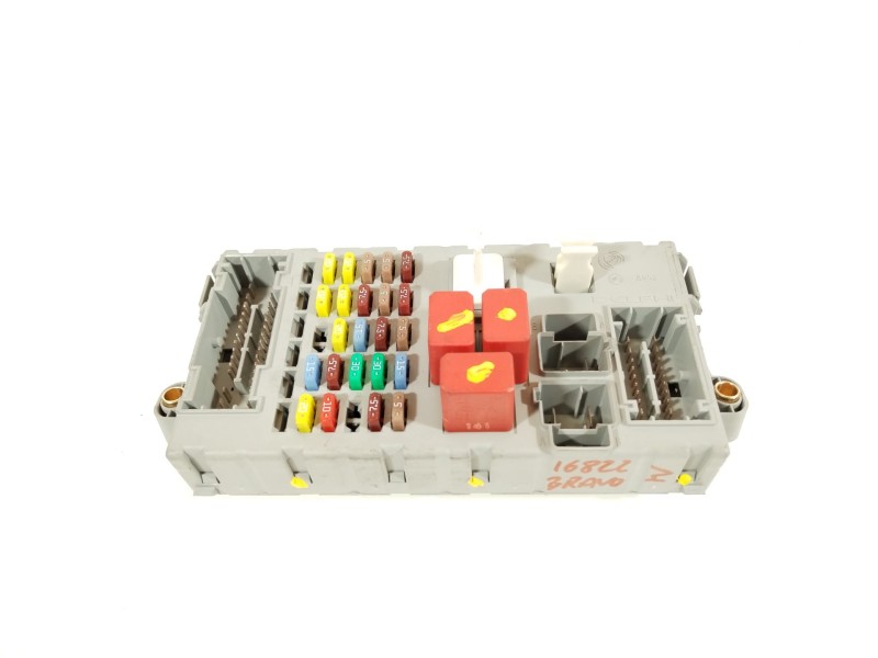 Recambio de caja reles / fusibles para fiat bravo ii (198_) 1.6 d multijet (198axh1b) referencia OEM IAM 51829178  