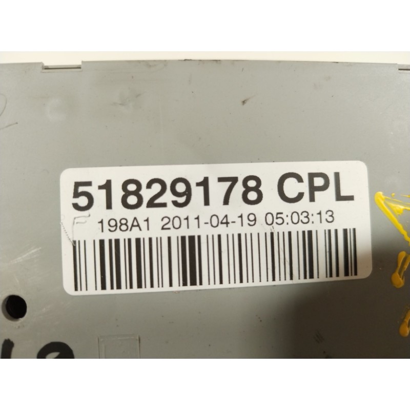 Recambio de caja reles / fusibles para fiat bravo ii (198_) 1.6 d multijet (198axh1b) referencia OEM IAM 51829178  