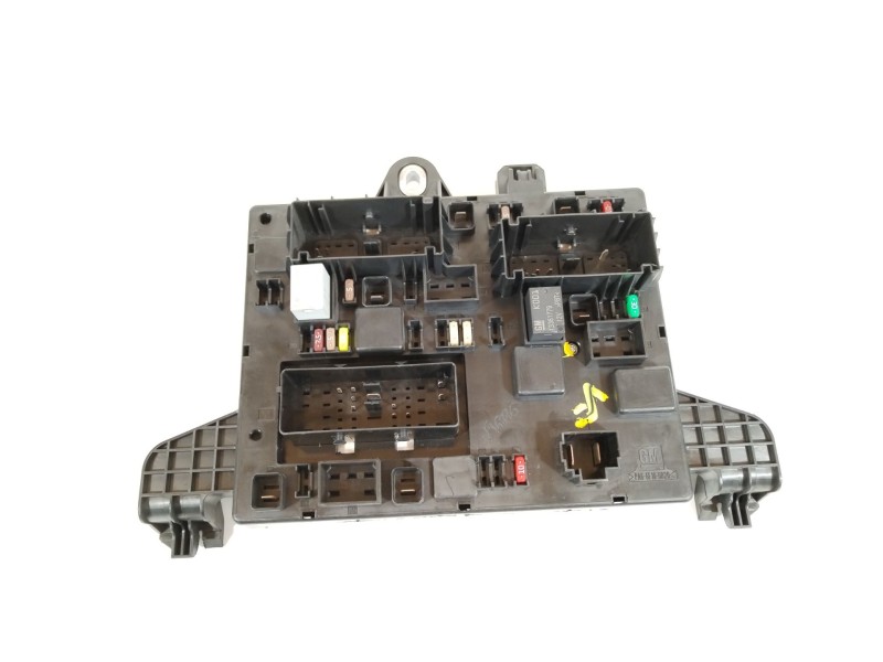 Recambio de caja reles / fusibles para opel astra j (p10) 1.7 cdti (68) referencia OEM IAM 13343950 365927271 
