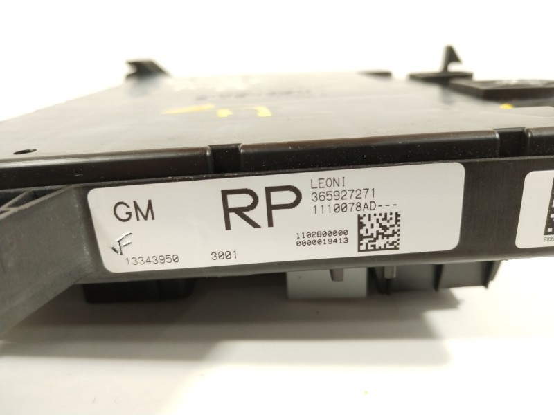 Recambio de caja reles / fusibles para opel astra j (p10) 1.7 cdti (68) referencia OEM IAM 13343950 365927271 