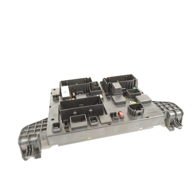 Recambio de caja reles / fusibles para opel astra j (p10) 1.7 cdti (68) referencia OEM IAM 13343950 365927271 