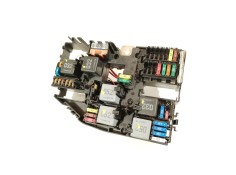 Recambio de caja reles / fusibles para mercedes-benz clase a (w177) amg a 45 s 4-matic+ (177.054) referencia OEM IAM A1779069601