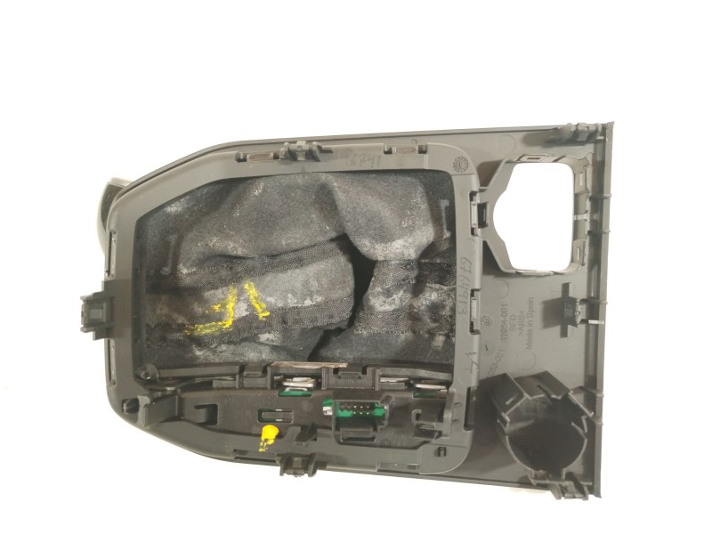 Recambio de pomo palanca cambio para audi a1 sportback (gba) 30 tfsi referencia OEM IAM 82B713139B  