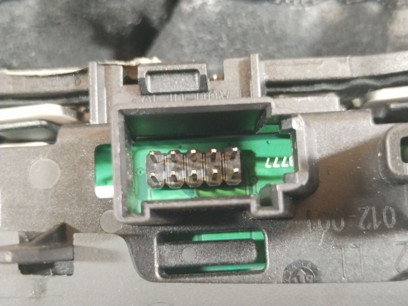 Recambio de pomo palanca cambio para audi a1 sportback (gba) 30 tfsi referencia OEM IAM 82B713139B  