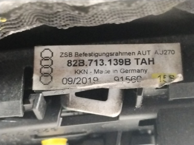 Recambio de pomo palanca cambio para audi a1 sportback (gba) 30 tfsi referencia OEM IAM 82B713139B  