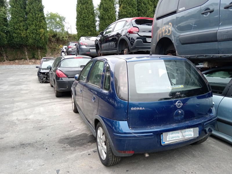 opel corsa c (x01) del año 2005