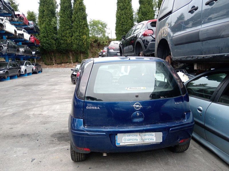 opel corsa c (x01) del año 2005