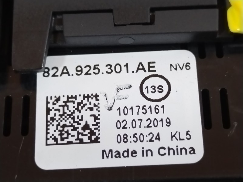 Recambio de mando multifuncion para audi a1 sportback (gba) 30 tfsi referencia OEM IAM 82A925301AE  