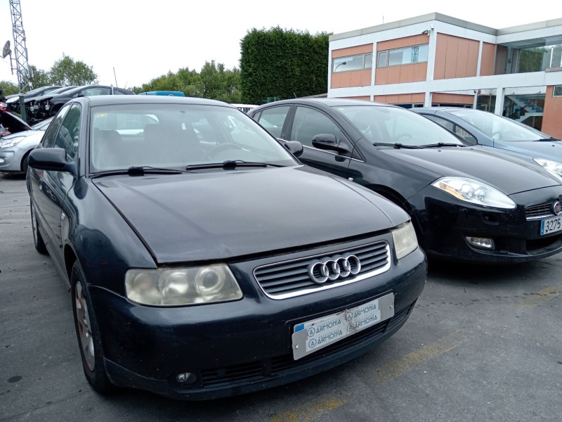 audi a3 (8l1) del año 2000