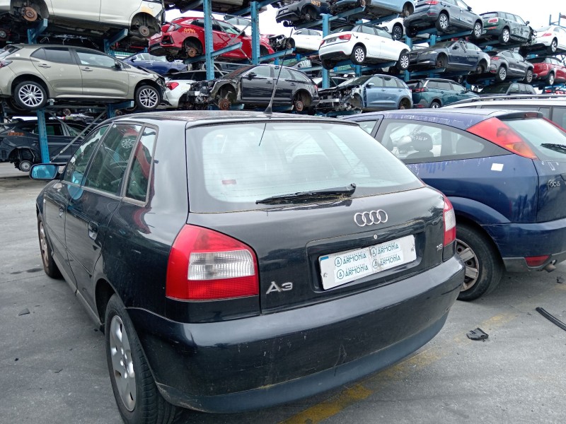 audi a3 (8l1) del año 2000