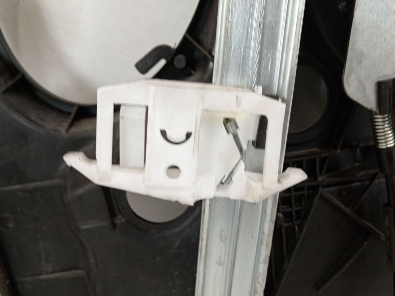 Recambio de elevalunas delantero izquierdo para ford fiesta v (jh_, jd_) 1.3 referencia OEM IAM 2S51B045H17A M6S61B203A29CG 