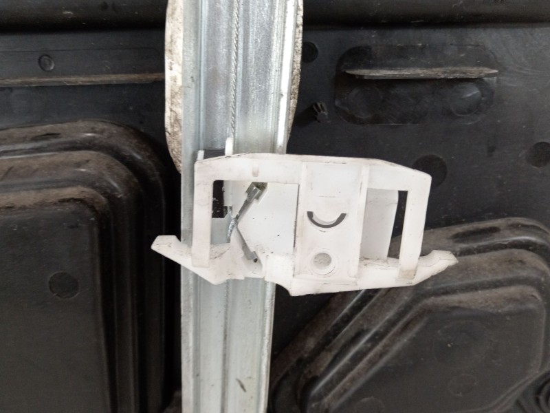 Recambio de elevalunas delantero izquierdo para ford fiesta v (jh_, jd_) 1.3 referencia OEM IAM 2S51B045H17A M6S61B203A29CG 