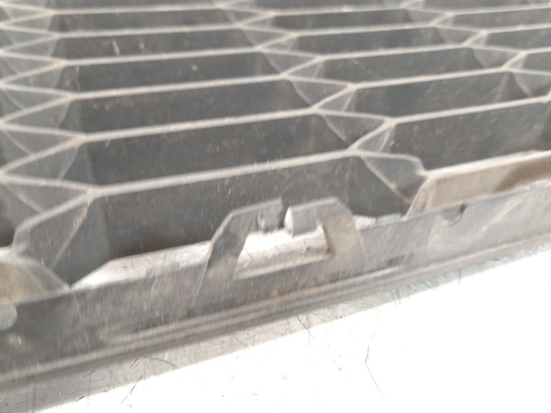 Recambio de rejilla paragolpes delantero para seat leon st (5f8) 1.5 tsi referencia OEM IAM 5F0853667J 5F0853667J9B9 