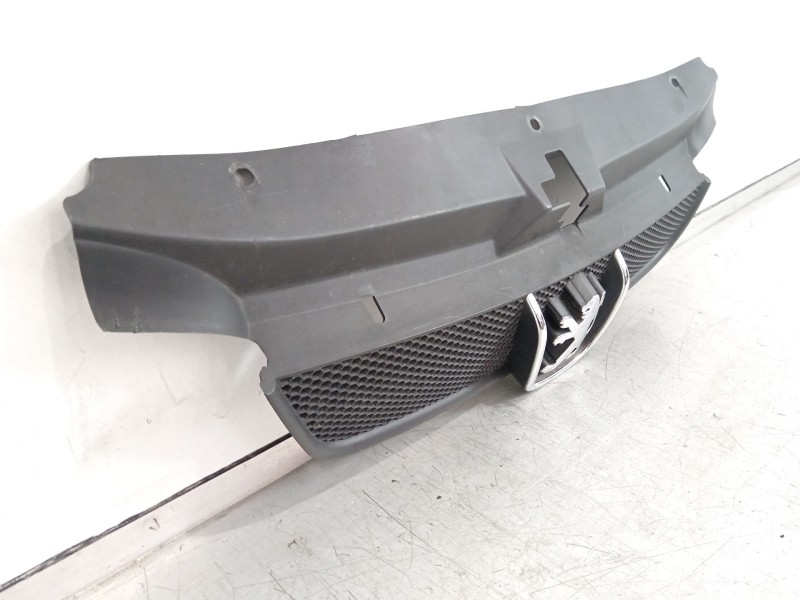 Recambio de rejilla delantera para peugeot 406 (8b) 2.0 hdi 90 referencia OEM IAM 9631250277 1852263016 