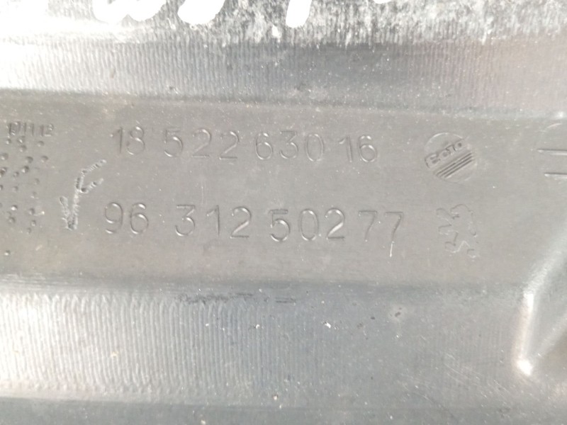 Recambio de rejilla delantera para peugeot 406 (8b) 2.0 hdi 90 referencia OEM IAM 9631250277 1852263016 