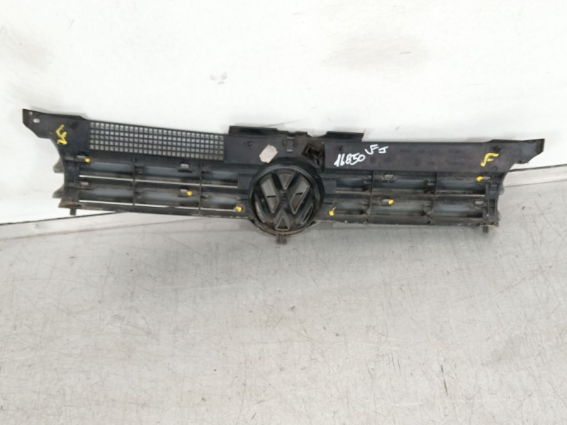 Recambio de rejilla delantera para volkswagen golf iv (1j1) 1.6 16v referencia OEM IAM 1J0853655G 1J0853651H 1J0853653C